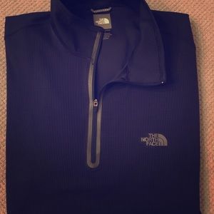 BRAND NEW The North Face vapor wick pullover shirt
